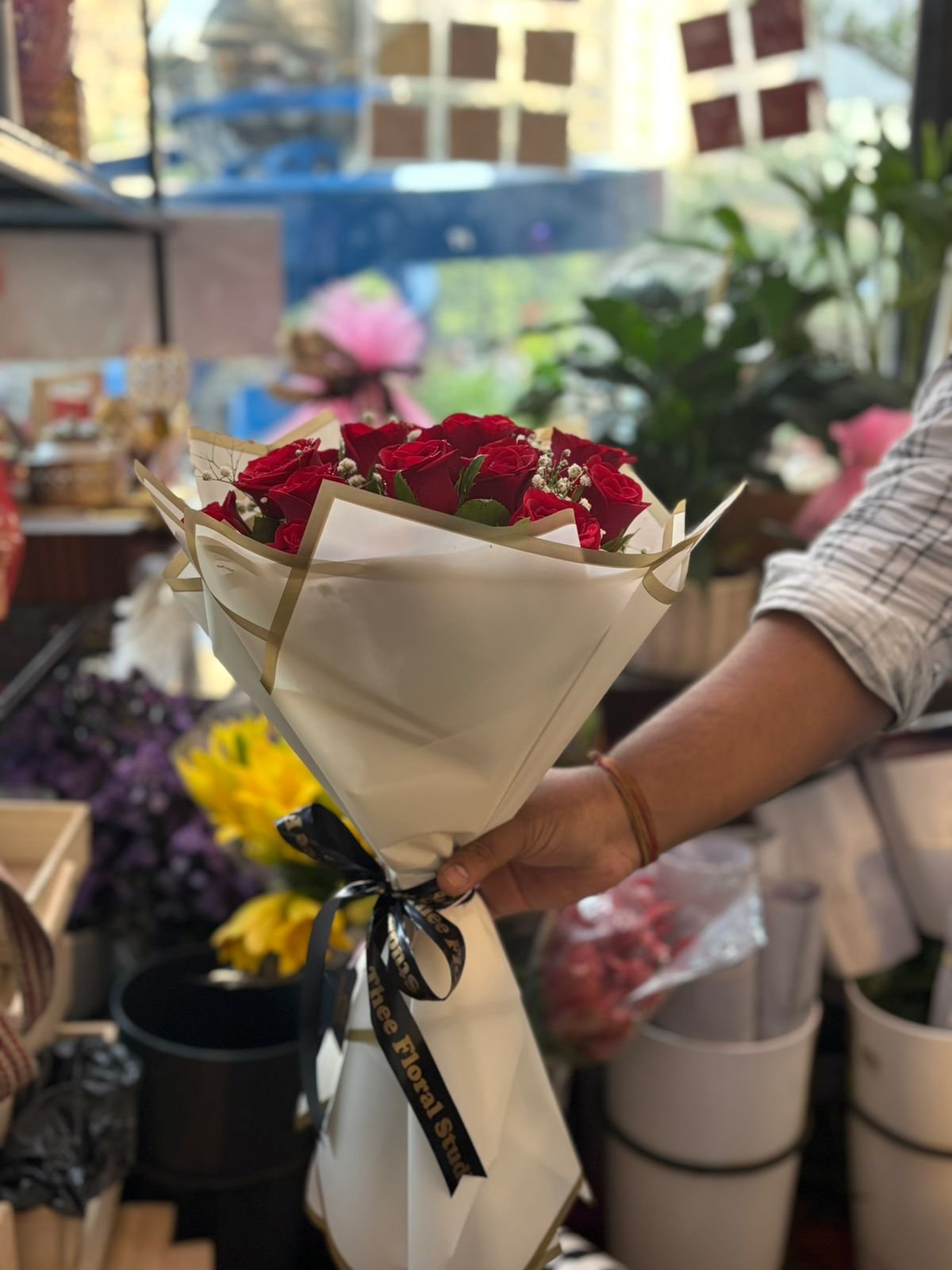 Captivating Red Roses Bouquet - Image 4