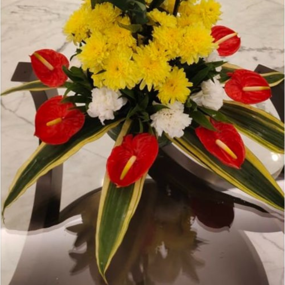 The Floral Table Pot with Yellow, white & Red Flower