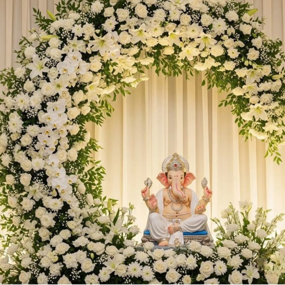 The Floral Ganpati Decoration with white Flower & Green Leaf